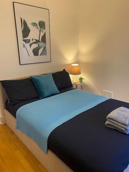 2 Bedroom Flat In Camberwell Green - Central Location With Excellent Connections To Tourist Attractions And Main London Airports Экстерьер фото