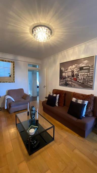 2 Bedroom Flat In Camberwell Green - Central Location With Excellent Connections To Tourist Attractions And Main London Airports Экстерьер фото