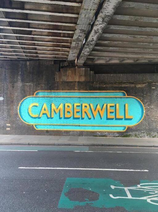 2 Bedroom Flat In Camberwell Green - Central Location With Excellent Connections To Tourist Attractions And Main London Airports Экстерьер фото